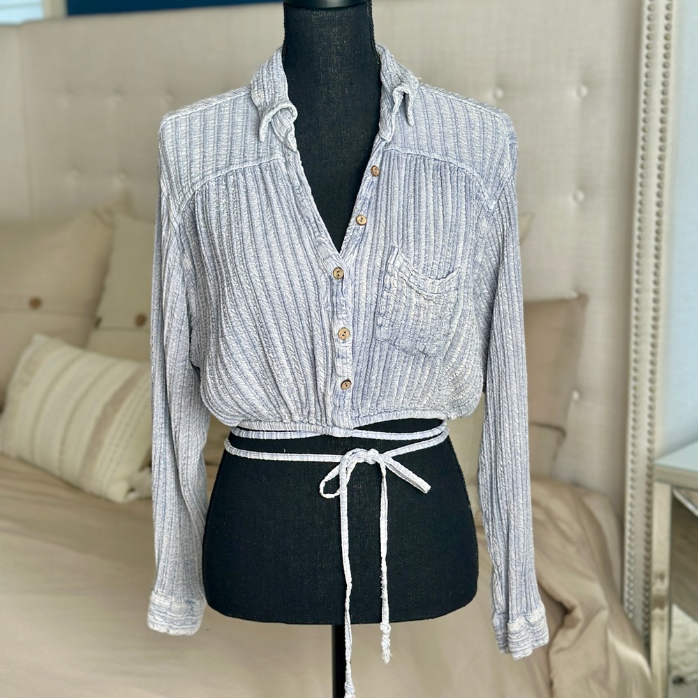 Light Blue Crop Button Down Shirt